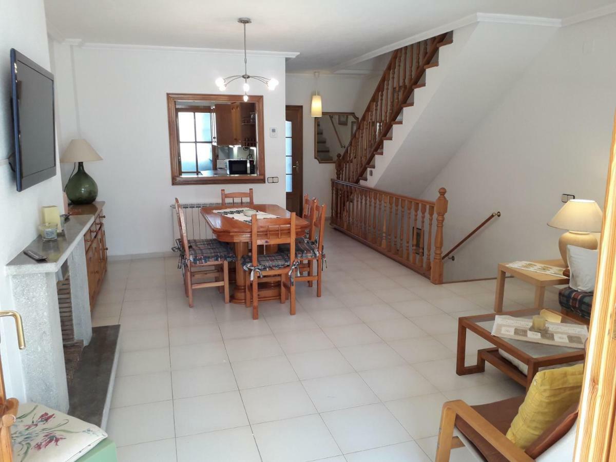 Wonderful Beach House With 2 Pools Villa กาลาเฟลล์ ภายนอก รูปภาพ