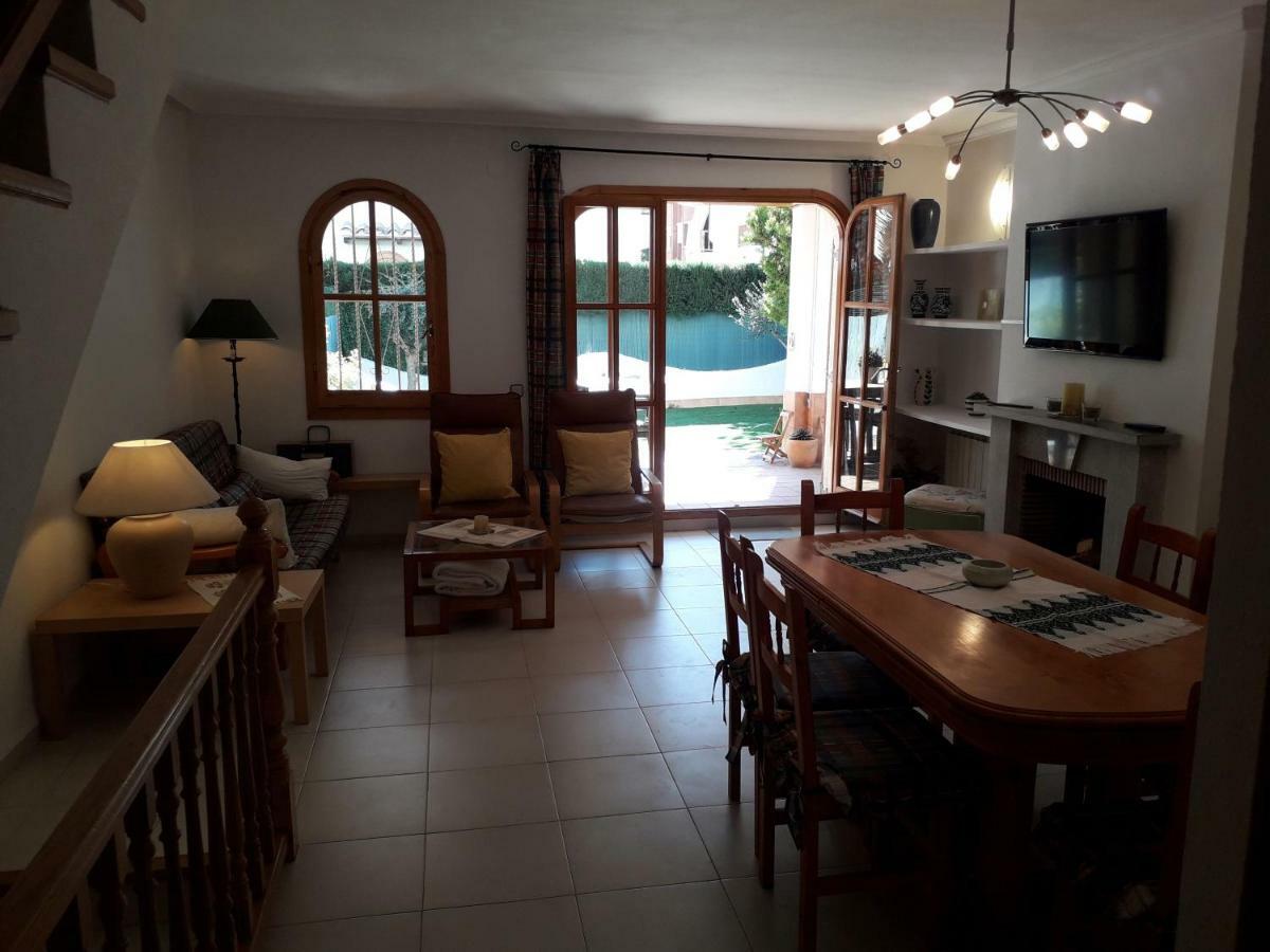 Wonderful Beach House With 2 Pools Villa กาลาเฟลล์ ภายนอก รูปภาพ